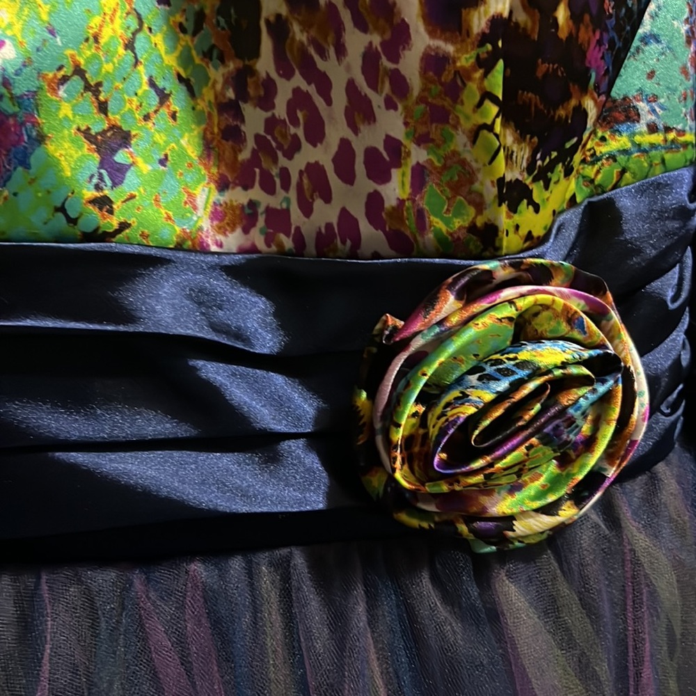 FUNKY STRAPLESS DRESS - Picture 2 of 2